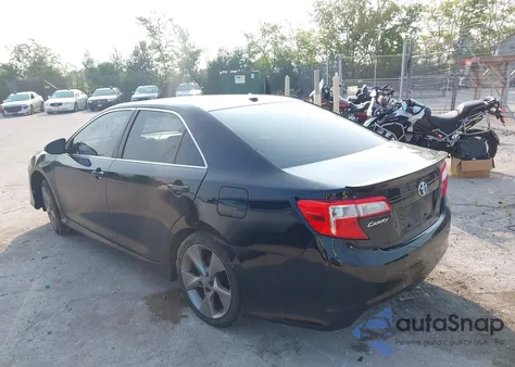2012 Toyota Camry Se V6 z USA, uszkodzony, nr VIN 4T1BK1FK3CU014016